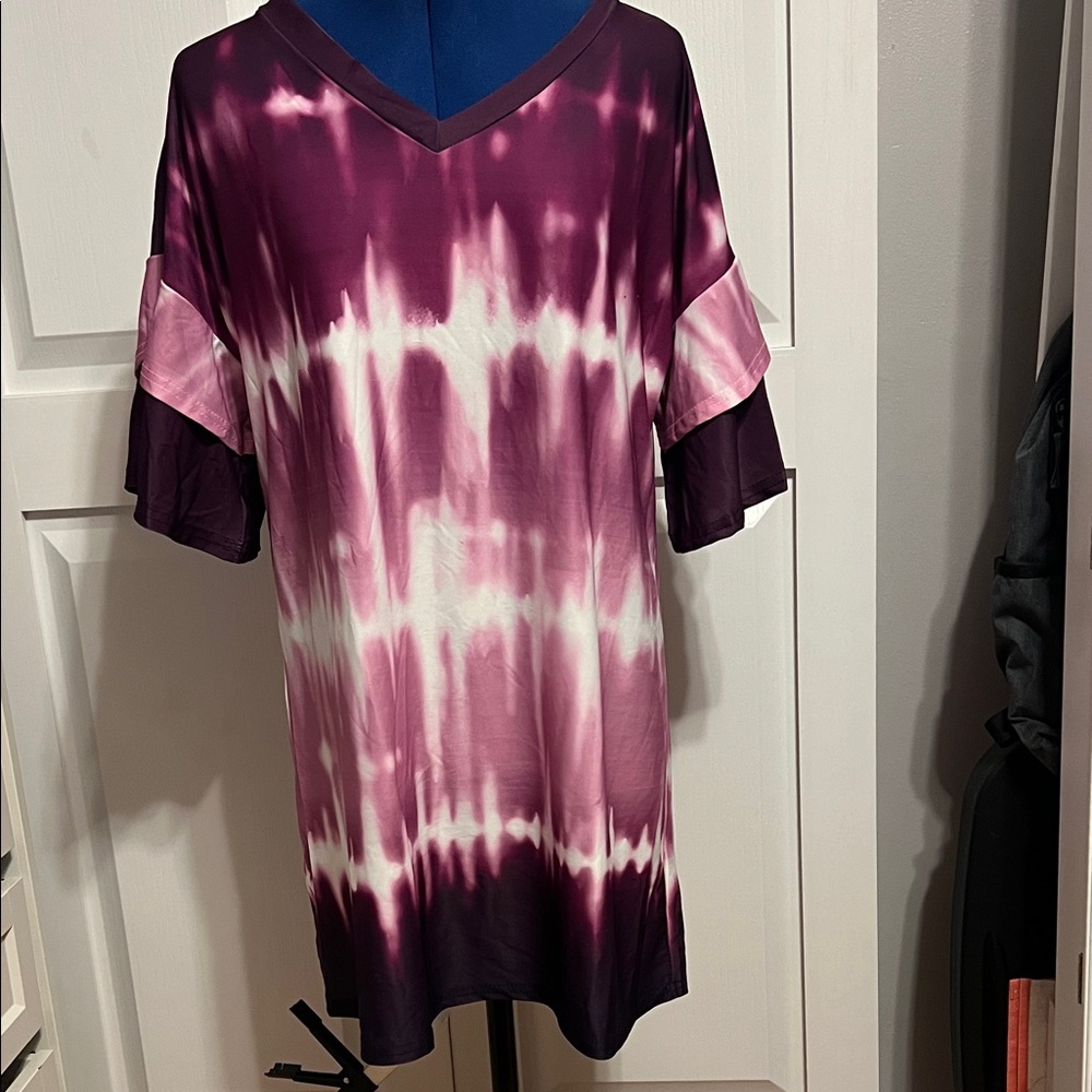 Elegant Purple Tie-Dye V-Neck Short Sleeve Top